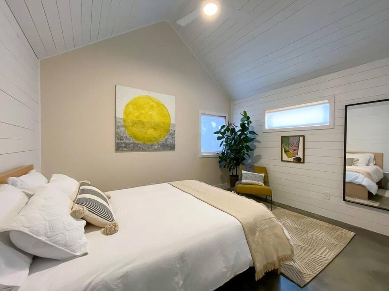 Guest house Private Oasis! Cozy & Close To Everything! Portland