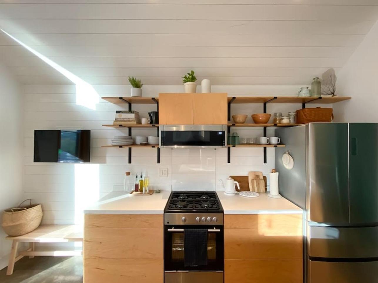 Private Oasis! Cozy & Close To Everything! Portland
